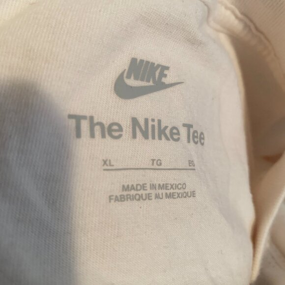 Nike ALL STARS Graphic T Shirt - Picture 2 of 4